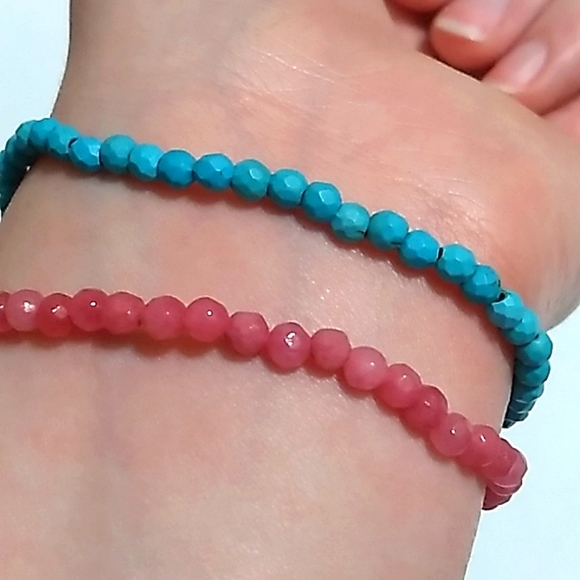 Two beaded bracelets - Picture 3 of 3